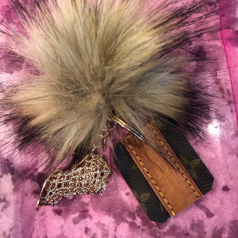 Fur pom pom keychain, Purse Charm, Bag Charm
